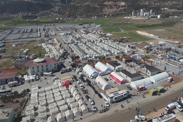 Nurdağı’ndaki konteyner kente aileler yerleştiriliyor