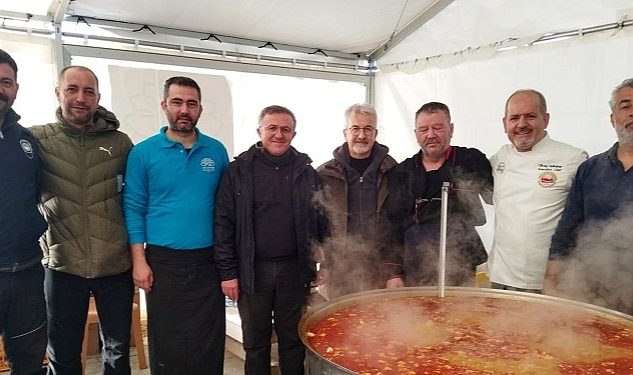 Başkan Erdem deprem bölgesinde