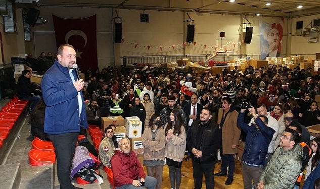 Çiğli'de Deprem Dayanışması Büyüyor