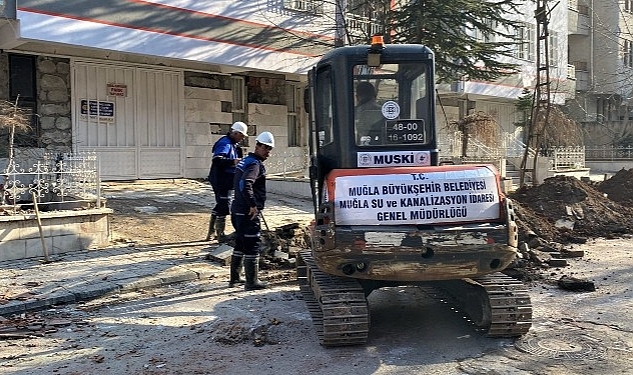 Muğla Büyükşehir Ekipleri Deprem Bölgesinde Altyapı Tamiratlarına Devam Ediyor