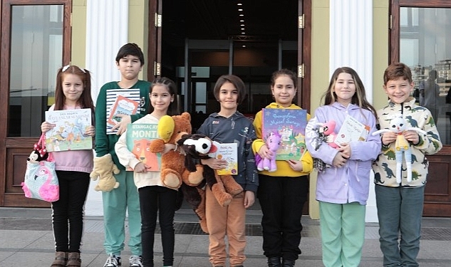 İstanbullu Kardeşleri, Depremzede Arkadaşlarına Hediye Kitap Ve Oyuncak Gönderiyor  “Çocuklar El Ele, Hediyeler Umuda ve Kardeşliğe!.."