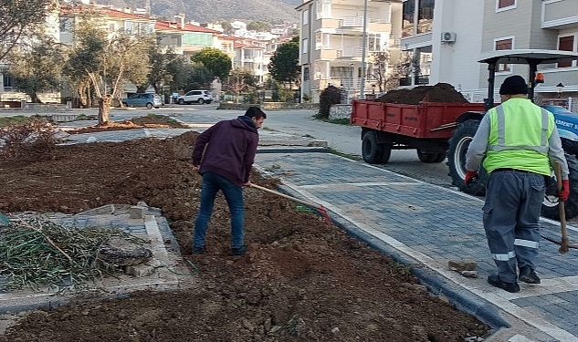 Yeni Parklarda Peyzaj Düzenlemeleri Devam Ediyor