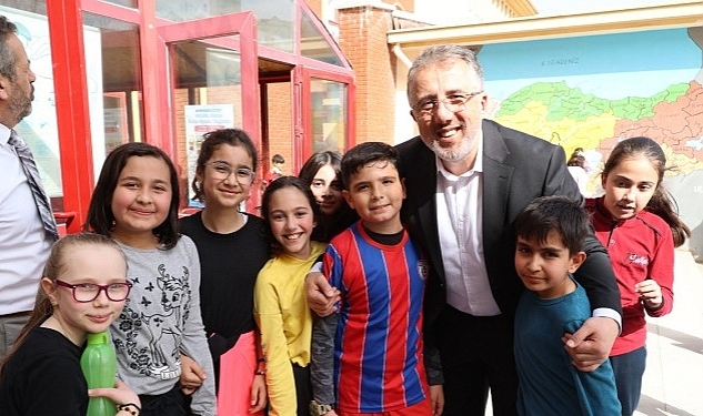 Nevşehir Belediyesi'nden Okul Kütüphanelerine 51 Bin Kitap