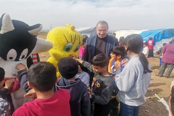 Kahta’da depremzede çocuklara oyunlu terapi