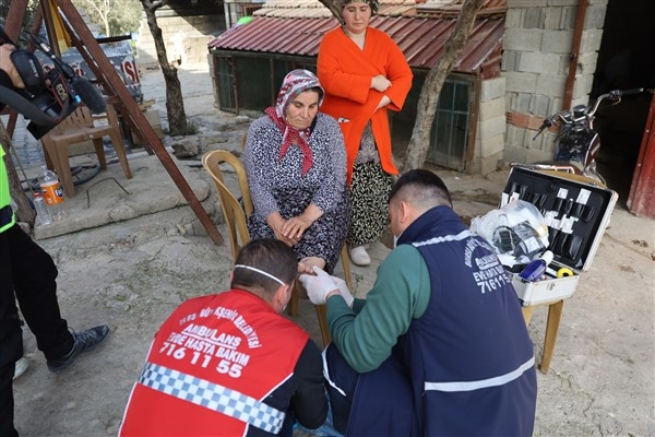 Bursa Evde Hasta Bakım Merkezi ekipleri, çalışmaya devam ediyor