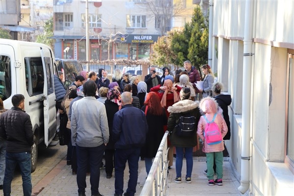 KYK yurtlarında depremzedeler için sağlık hizmeti 