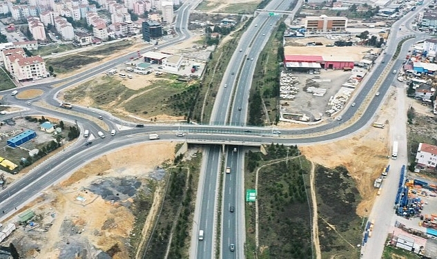 Büyükşehir, Turgut Özal'daki trafik sorununa neşter vurdu