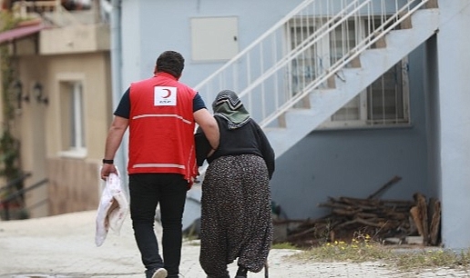 Kızılay'ın Afet Bölgelerindeki Beslenme Hizmeti ve Yardımları Aralıksız Sürüyor