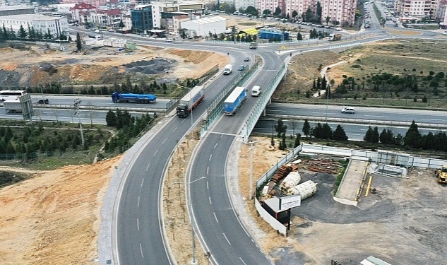 Büyükşehir, Turgut Özal'daki trafik sorununa neşter vurdu