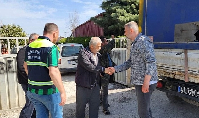 Gölcük Belediyesi Hatay'da İçme Suyu Dağıtımını Sürdürüyor