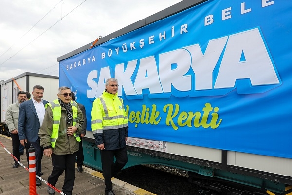 Sakarya Kardeşlik Kenti için ilk konteynerler İskenderun’a yola çıktı