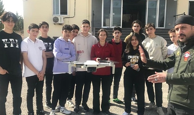 Yenişehir Belediyesinden lise öğrencilerine drone eğitimi