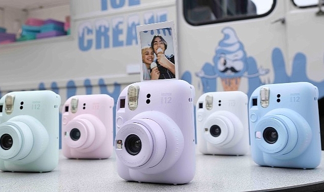 Fujifilm, yeni instax ürünü instax mini 12'yi duyurdu