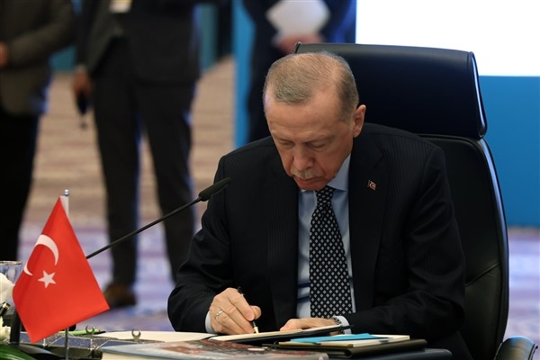 Cumhurbaşkanı Erdoğan, TDT Olağanüstü Zirve Toplantısı