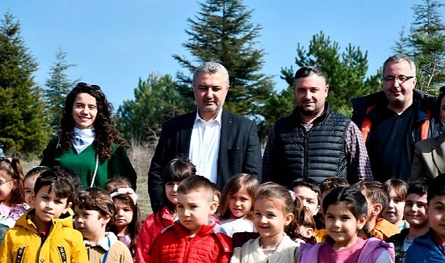 Malkara Belediyesi Tarafından Orman Haftası Sebebiyle Fidan Dikimi Etkinliği Gerçekleştirildi