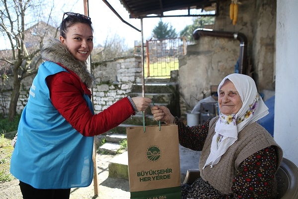 YADEM: ″Yaşlıların bir gün değil, her gün yanı başındayız″