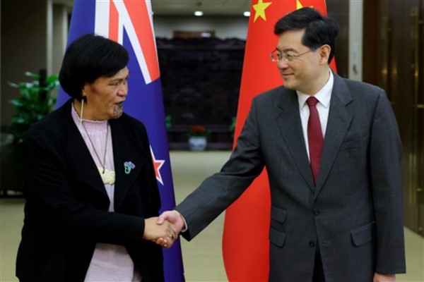 Çin ve Yeni Zelanda Dışişleri Bakanları görüştü