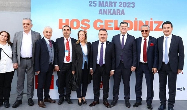 Başkan Topaloğlu Belediye Başkanları Toplantısı'nda