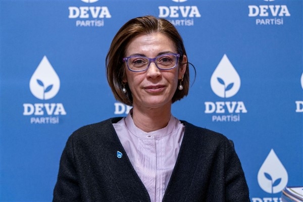 DEVA Partili Fırat: ″Tiyatro sahnelerine bahar gelecek″