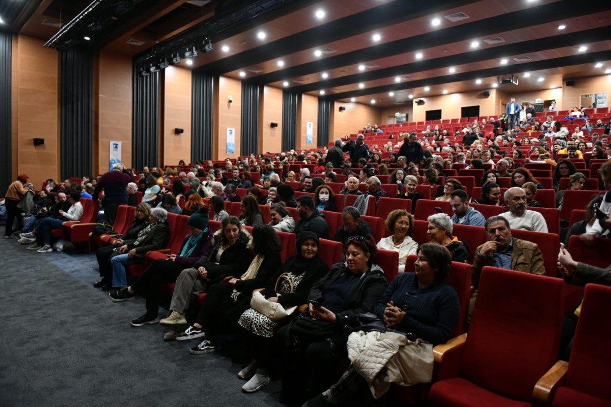 Çanakkale Belediyesi Kadın Oyunları Festivali Devam Ediyor