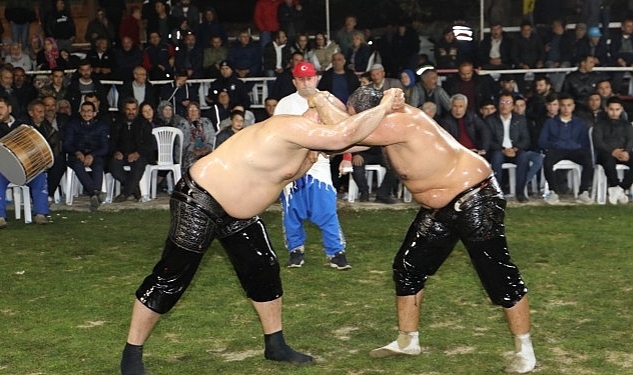 Sübeylidere Güreşleri Nefes Kesti