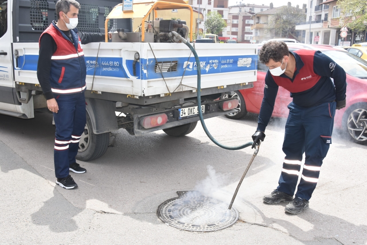 Pendik Belediyesi Sivrisineklere karşı erken müdahale ediyor