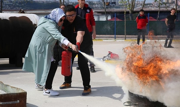 USTAM Kocaeli'de servis şoförü eğitimi