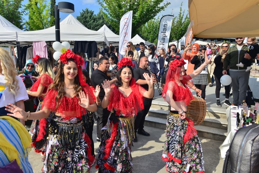 Karnaval tadında festival!