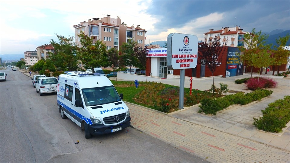 Büyükşehir’in hasta nakil araçları 14 Mayıs seçim günü görev başında