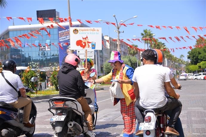 ALANYA’DA ÇÖPÜNÜ ÇÖPE AT DEĞER KAT PROJESİNE YOĞUN İLGİ