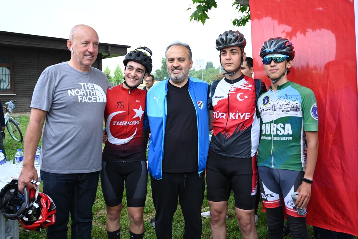 Bursa daha sağlıklı bir yaşam ve çevre için pedal çevirdi.