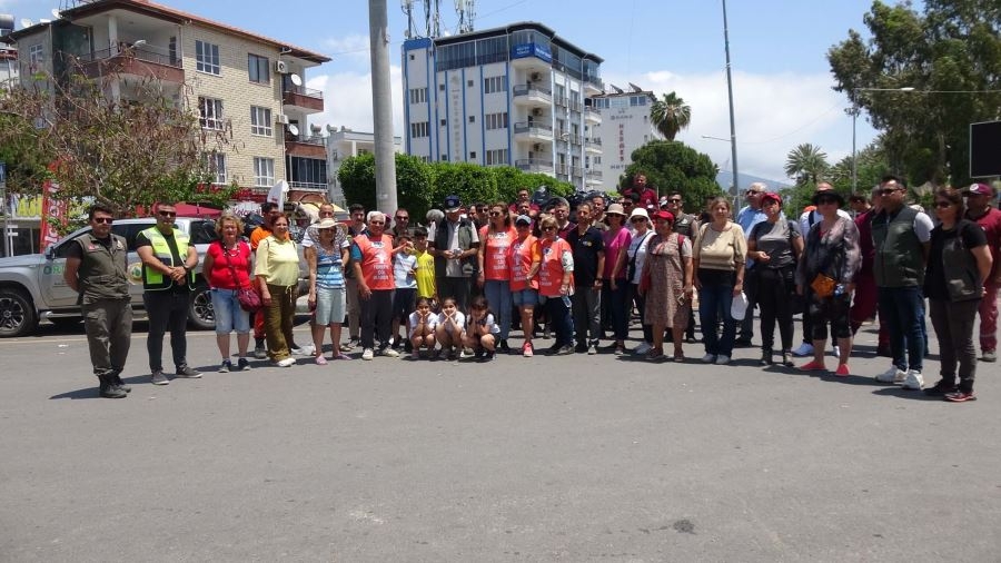 Anamurda 40 Kilometre Sahil Temizliği Yaptılar