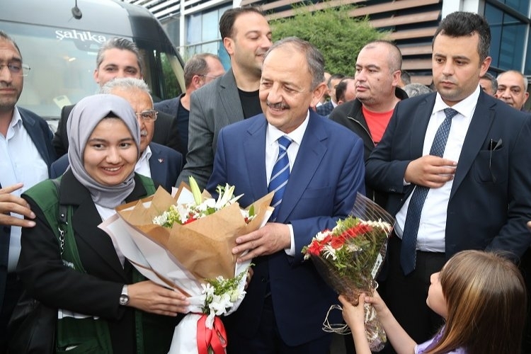 Mehmet Özhaseki memleketinde coşkuyla  karşılandı