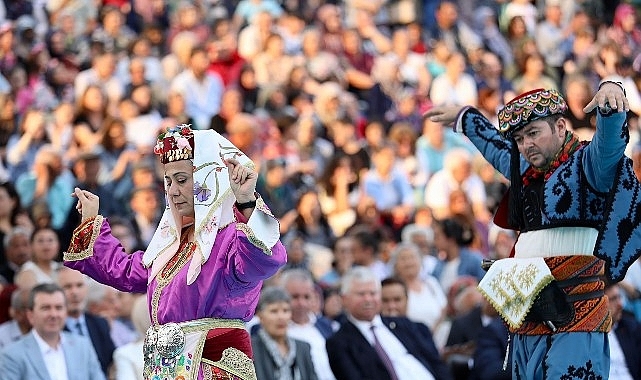 Uluslararası Bergama Kermes Festivali'ne muhteşem açılış