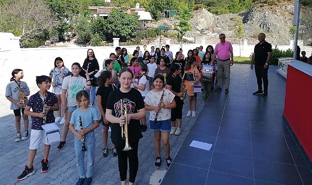 Başkan Topaloğlu'ndan Cumhuriyet Bandosu'na ziyaret