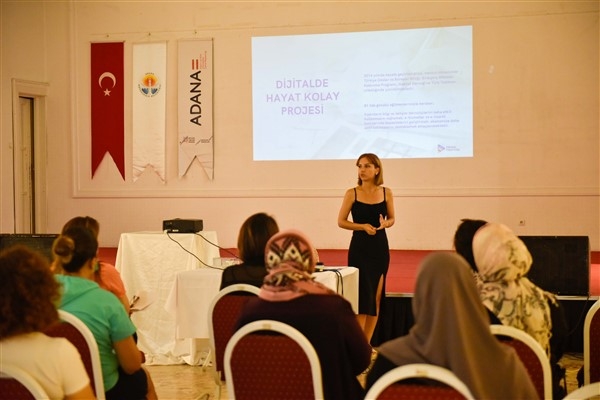 Adana’da kadınlara yönelik bir dizi eğitim