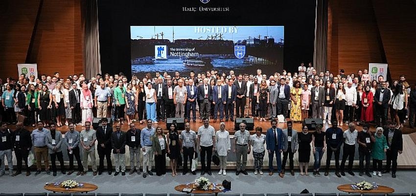 Haliç Üniversitesi’nin  Ev Sahipliğinde Gerçekleşen  19. Uluslararası Sürdürülebilir Enerji Teknolojileri Konferansı  “SET2022” Başladı