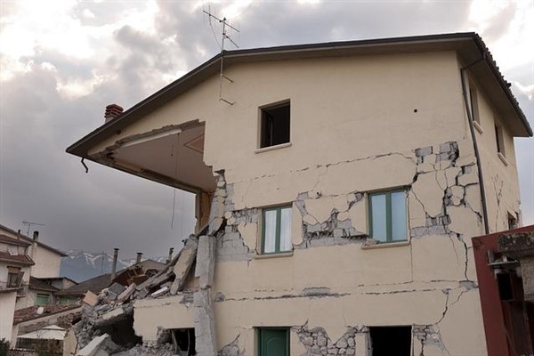 Deprem yönetmeliği öncesi yapılan binaların sayısı dikkat çekiyor