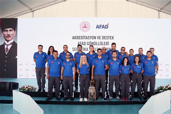 Küçükçekmece Belediyesi Sivil Savunma Amirliği ekipleri AFAD’a akredite oldu