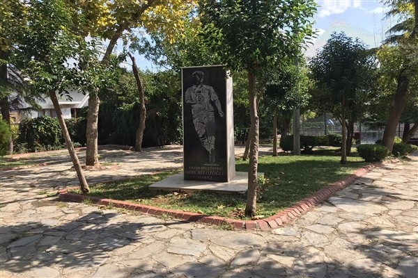 Emre Belözoğlu Parkı yenilendi