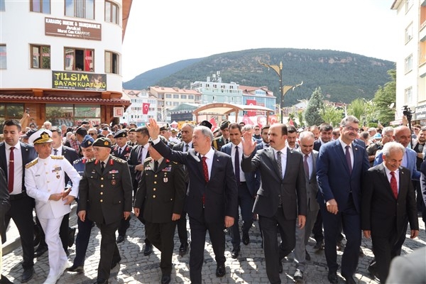 Bakan Akar: ″Şanlı tarihimizde ağustos ayı 