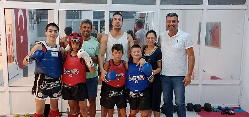 Bostanlısporlu Muaythacılar Kütahya’da