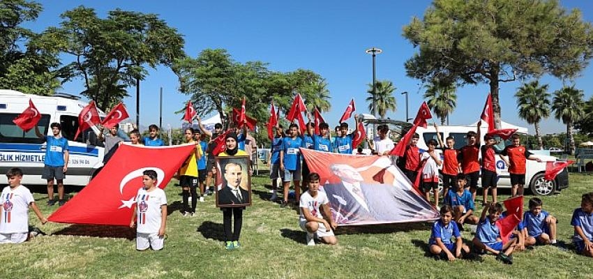 Ayak tenisi turnuvası Zafer Bayramı’na renk kattı