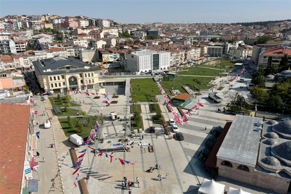 Üsküdar’a Zafer Bayramı hediyesi