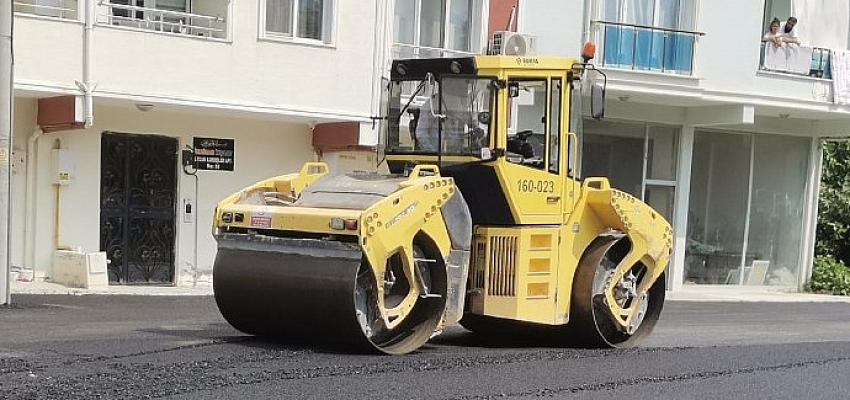 Gemlik Belediyesi ulaşımda kaliteyi asfalt ile arttırıyor