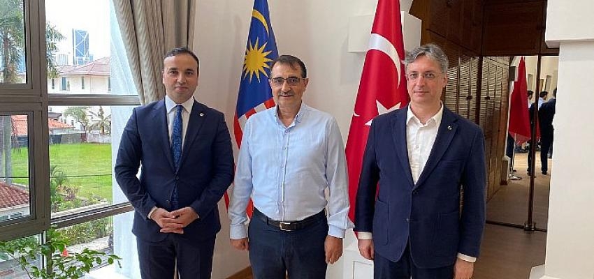 Enerji ve Tabii Kaynaklar Bakanının Kuala Lumpur Yunus Emre Enstitüsü Ziyareti