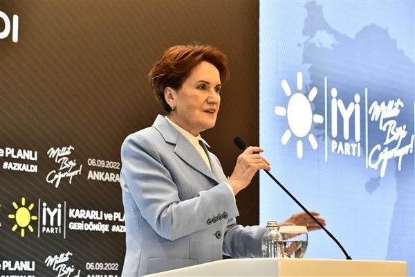 Akşener: “Topraklarımız göçmen deposuna döndü”