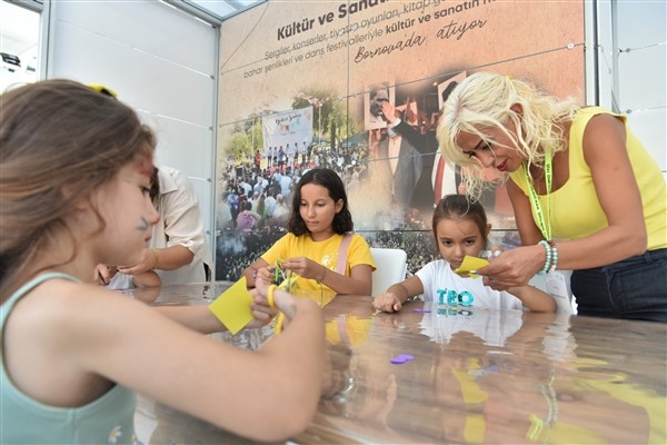 Bornova Belediyesi fuarda iki stantla yer aldı