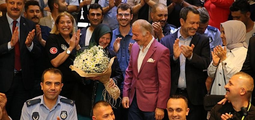 Bayrampaşa Belediye Başkanı Atila Aydıner, zabıtanın 196. yaşını kutladı