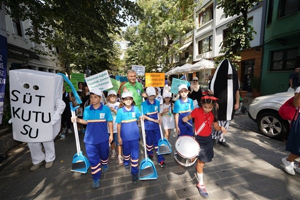 Kuzguncuk sakinleri “Dünya Temizlik Günü”nde bir araya geldi